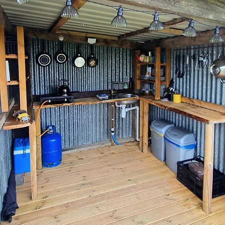 Готель Bronfelen Yurt Cynghordy Екстер'єр фото