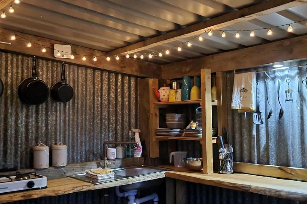 Готель Bronfelen Yurt Cynghordy Екстер'єр фото